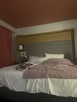 UrFavorite304 online show from December 2024 04:19:02 AM