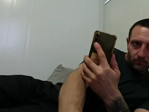 serjdj90 online show from April 2026 12:46:02 PM