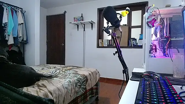esjrobles online show from December 2024 02:36:02 AM