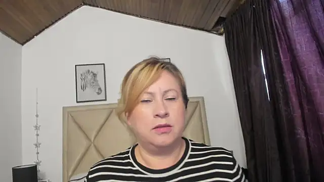 MonyCassius online show from June 2026 12:38:02 PM
