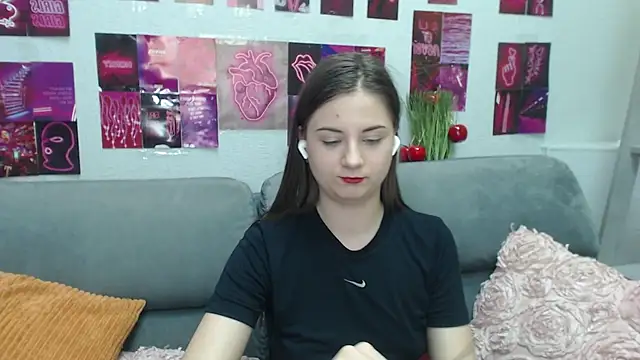 MilanaRoza online show from April 2026 04:53:02 PM