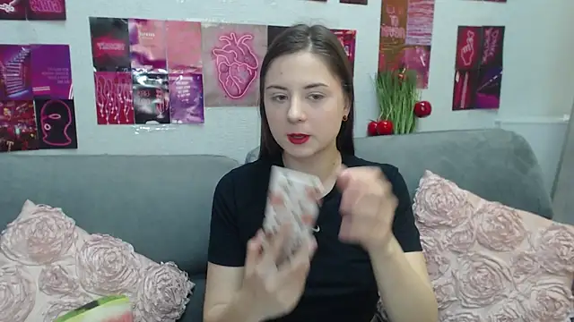 MilanaRoza online show from April 2026 05:05:01 AM