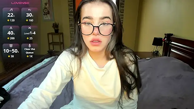 ShelyMoon online show from September 2025 08:25:01 AM