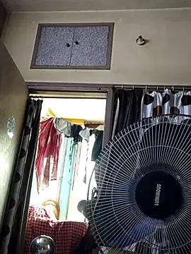 Snapshot of yoursweety09 chatting on March 2025 06:37:02 AM yoursweety09 online show from March 2025 06:37:02 AM