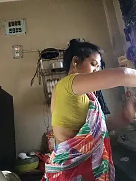 Snapshot of yoursweety09 chatting on March 2025 09:13:01 AM yoursweety09 online show from March 2025 09:13:01 AM