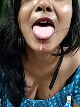 Snapshot of yoursweety09 chatting on October 2025 01:46:01 AM yoursweety09 online show from October 2025 01:46:01 AM