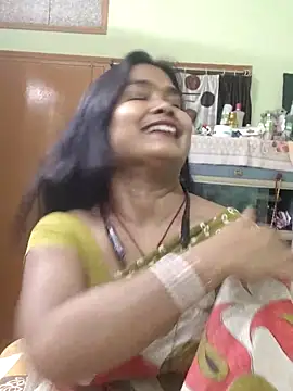 Snapshot of yoursweety09 chatting on January 2026 08:50:02 AM yoursweety09 online show from January 2026 08:50:02 AM