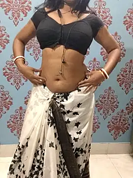 Snapshot of yoursweety09 chatting on February 2026 06:00:02 PM yoursweety09 online show from February 2026 06:00:02 PM