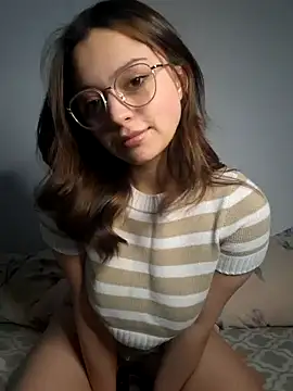 Snapshot of AngelMoore_ chatting on February 2025 11:55:01 PM AngelMoore online show from February 2025 11:55:01 PM