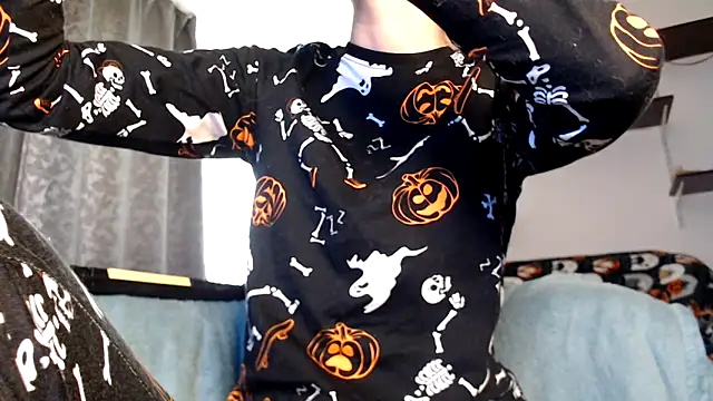 LetsGetMessyBBy online show from September 2025 01:12:02 PM