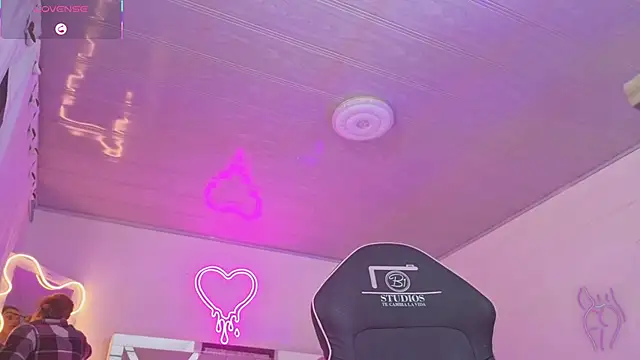 Laylafoxy tay online show from November 2025 03:34:01 AM