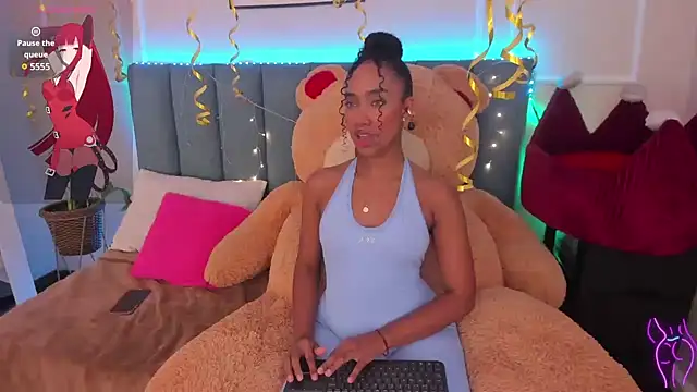 Snapshot of Amber__Sanchez chatting on December 2024 10:45:02 AM Amber Sanchez online show from December 2024 10:45:02 AM