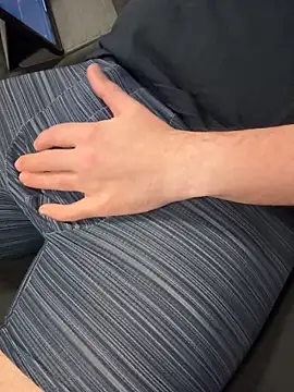 Dan8736 online show from December 2025 08:58:01 PM