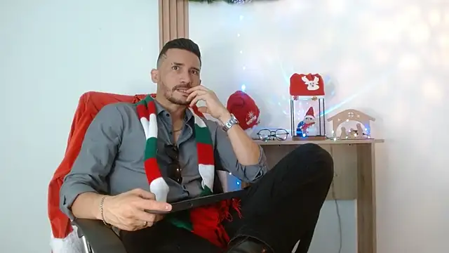 Reiko 85  online show from December 2025 02:48:01 PM