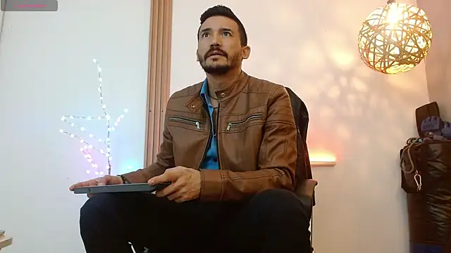 Reiko 85  online show from January 2026 02:32:01 PM