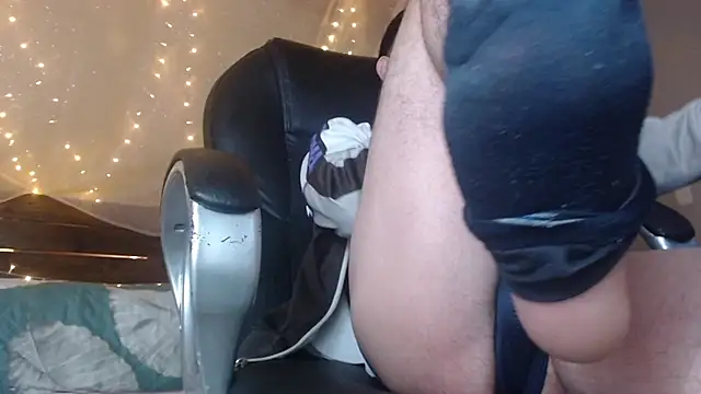 Snapshot of Dyla_n18 chatting on January 2025 11:25:01 PM Dyla n18 online show from January 2025 11:25:01 PM