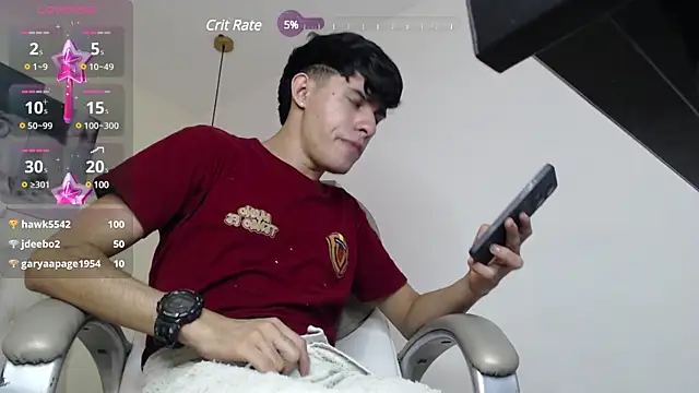 Snapshot of Dyla_n18 chatting on February 2025 02:27:01 AM Dyla n18 online show from February 2025 02:27:01 AM