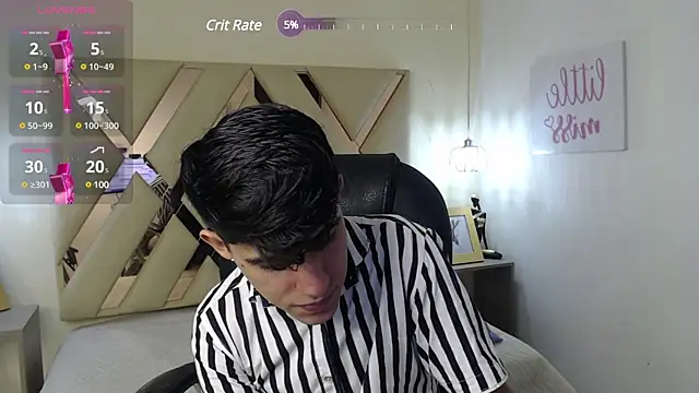 Snapshot of Dyla_n18 chatting on March 2025 07:38:02 PM Dyla n18 online show from March 2025 07:38:02 PM