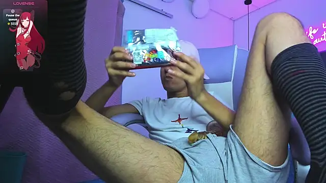 Snapshot of Dyla_n18 chatting on September 2025 10:44:01 PM Dyla n18 online show from September 2025 10:44:01 PM