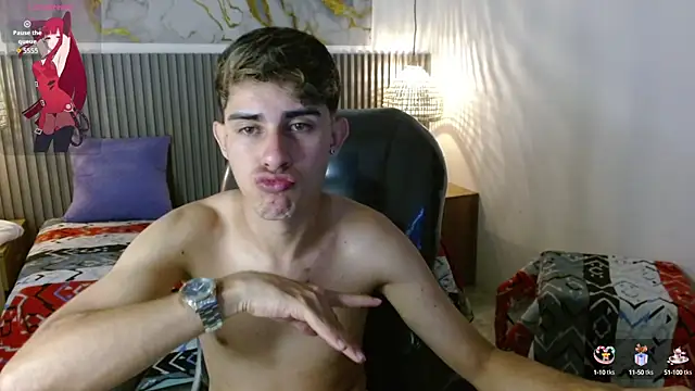 Snapshot of Dyla_n18 chatting on September 2025 11:18:02 PM Dyla n18 online show from September 2025 11:18:02 PM