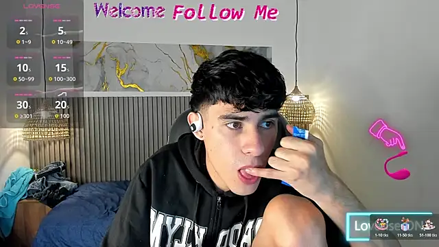 Dyla n18 online show from July 2026 07:38:02 PM
