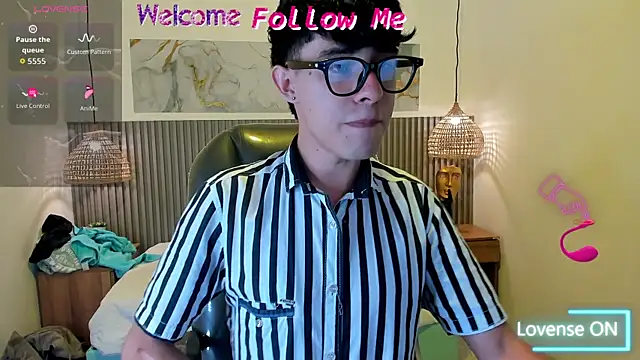Dyla n18 online show from July 2026 09:25:02 PM