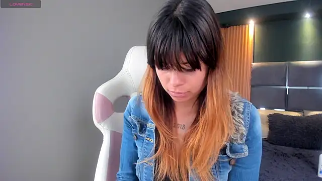Snapshot of Antonella_Torres2 chatting on December 2024 03:29:01 AM Antonella Torres2 online show from December 2024 03:29:01 AM