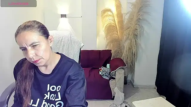 Milf karlye online show from June 2026 04:35:02 AM