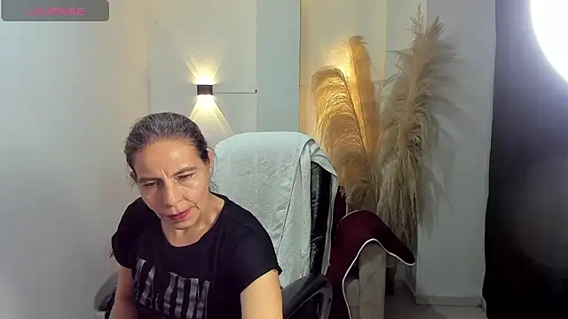 Milf karlye online show from June 2026 03:15:02 AM
