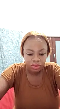 Luciouslips00 online show from January 2025 05:28:01 PM