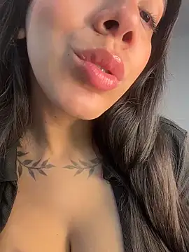 Snapshot of AndyFire69 chatting on February 2026 09:02:01 AM AndyFire69 online show from February 2026 09:02:01 AM