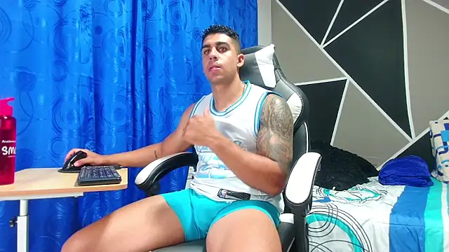 astrom greyy online show from November 2025 11:18:01 PM