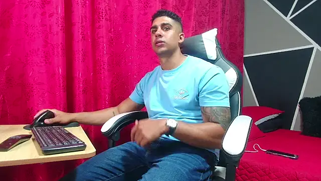 astrom greyy online show from February 2026 10:25:02 PM