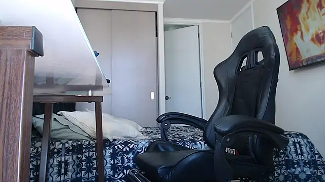 Snapshot of jonhklleyn chatting on September 2025 07:19:02 PM jonhklleyn online show from September 2025 07:19:02 PM