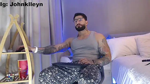 jonhklleyn online show from June 2026 08:23:01 PM