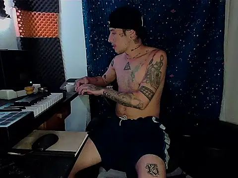 patrik tattoo  online show from February 2025 03:32:01 AM
