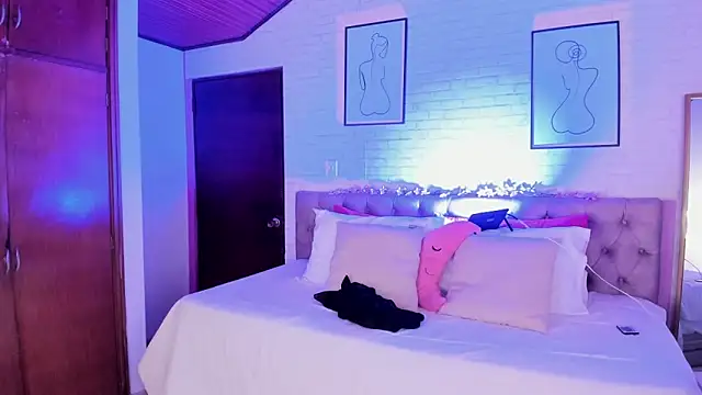 Snapshot of Kitty_Pam chatting on March 2026 07:40:01 PM Kitty Pam online show from March 2026 07:40:01 PM