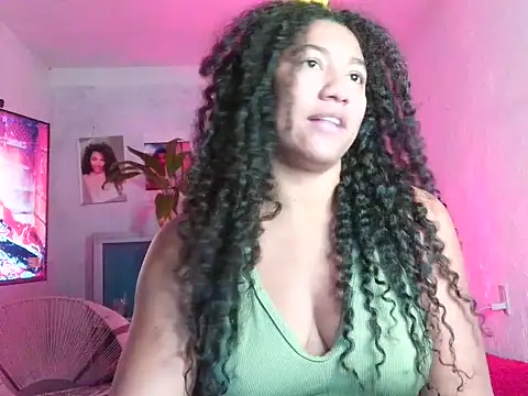 Snapshot of bellacrespalatina chatting on May 2026 09:20:01 PM bellacrespalatina online show from May 2026 09:20:01 PM