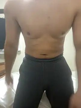 YU-KI00 online show from November 2025 10:04:02 AM