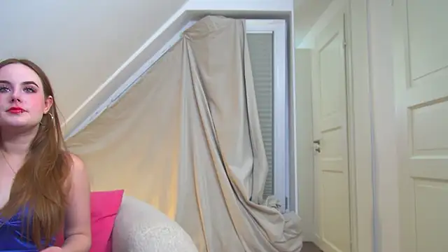 DanaDrake online show from October 2025 06:28:02 PM