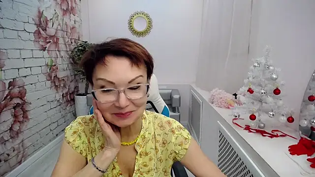 Snapshot of Cutie_Asya chatting on December 2024 08:11:02 AM Cutie Asya online show from December 2024 08:11:02 AM