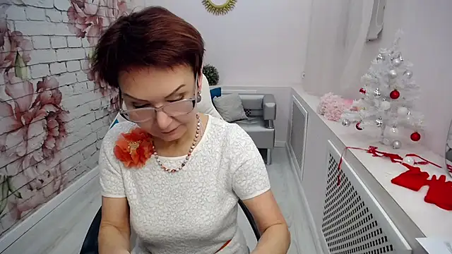 Snapshot of Cutie_Asya chatting on December 2024 07:56:02 AM Cutie Asya online show from December 2024 07:56:02 AM