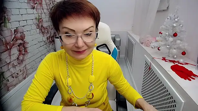 Snapshot of Cutie_Asya chatting on January 2025 07:42:01 AM Cutie Asya online show from January 2025 07:42:01 AM