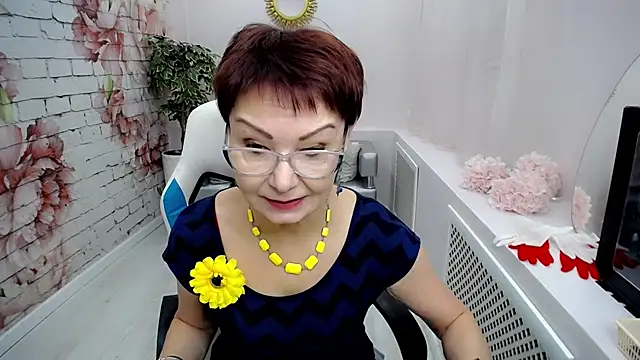 Snapshot of Cutie_Asya chatting on January 2025 05:14:02 AM Cutie Asya online show from January 2025 05:14:02 AM