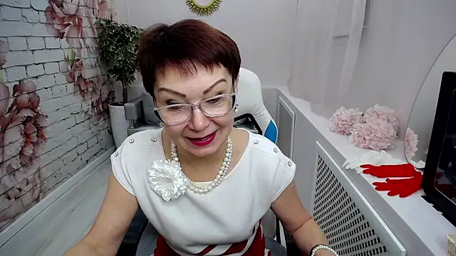 Snapshot of Cutie_Asya chatting on February 2025 05:10:01 AM Cutie Asya online show from February 2025 05:10:01 AM