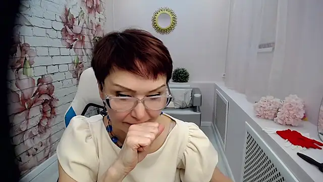 Snapshot of Cutie_Asya chatting on February 2025 11:33:01 AM Cutie Asya online show from February 2025 11:33:01 AM