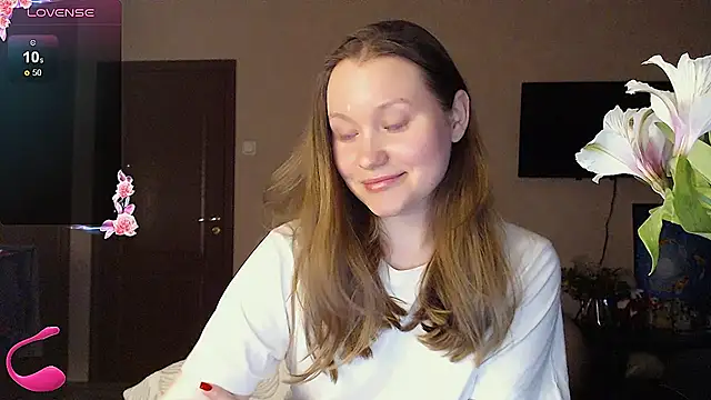 Snapshot of janeBlossom_ chatting on February 2025 05:42:01 PM janeBlossom online show from February 2025 05:42:01 PM