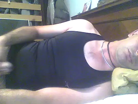 Snapshot of frank32love chatting on January 2025 01:47:01 PM frank32love online show from January 2025 01:47:01 PM