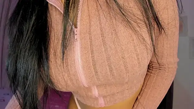 Amiirra  online show from March 2026 10:59:01 PM