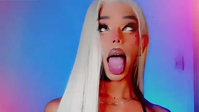 Snapshot of DanniLee_ chatting on October 2025 10:25:02 PM DanniLee online show from October 2025 10:25:02 PM